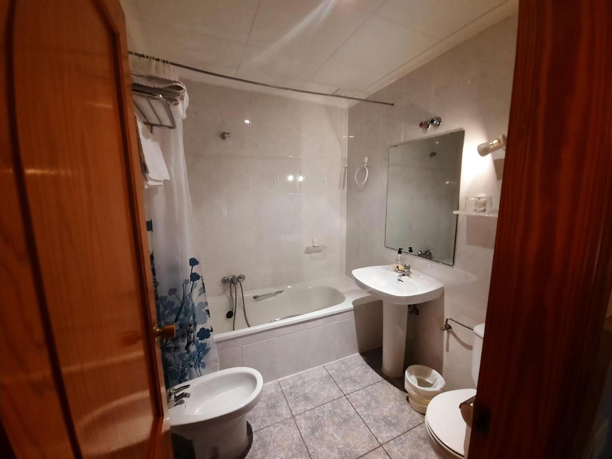 Hostal Alba الباثيتي المظهر الخارجي الصورة