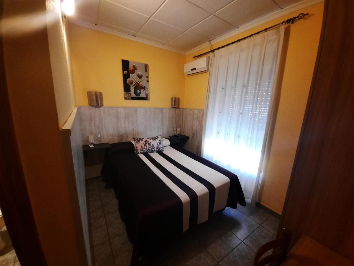 Hostal Alba الباثيتي المظهر الخارجي الصورة